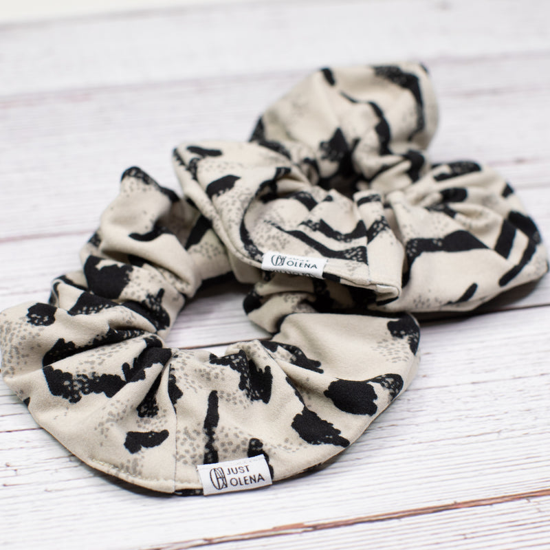 Estrella Scrunchie