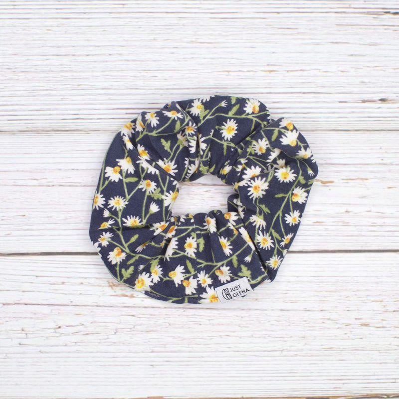 Aleyah Scrunchie