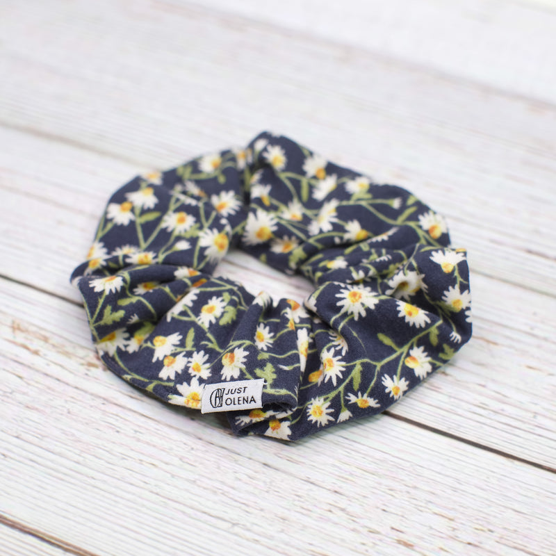 Aleyah Scrunchie