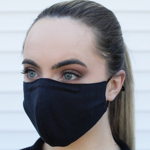 Nova with Solid Black Reversible Mask